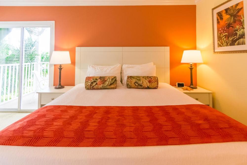 Standard King Room interior